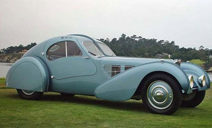 Nhưng ngôi vị xe đắt nhất thế giới thuộc về 1938 Bugatti 57SC Atlantic với mức giá từ 30 đến 40 triệu USD.